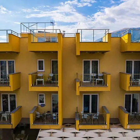 Orange Отель Дхерми