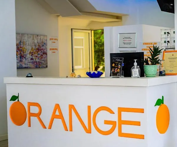 Orange فندق *